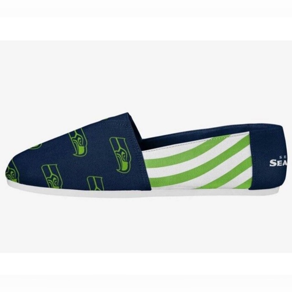 Seahawk Canvas Flats - Picture 6 of 6